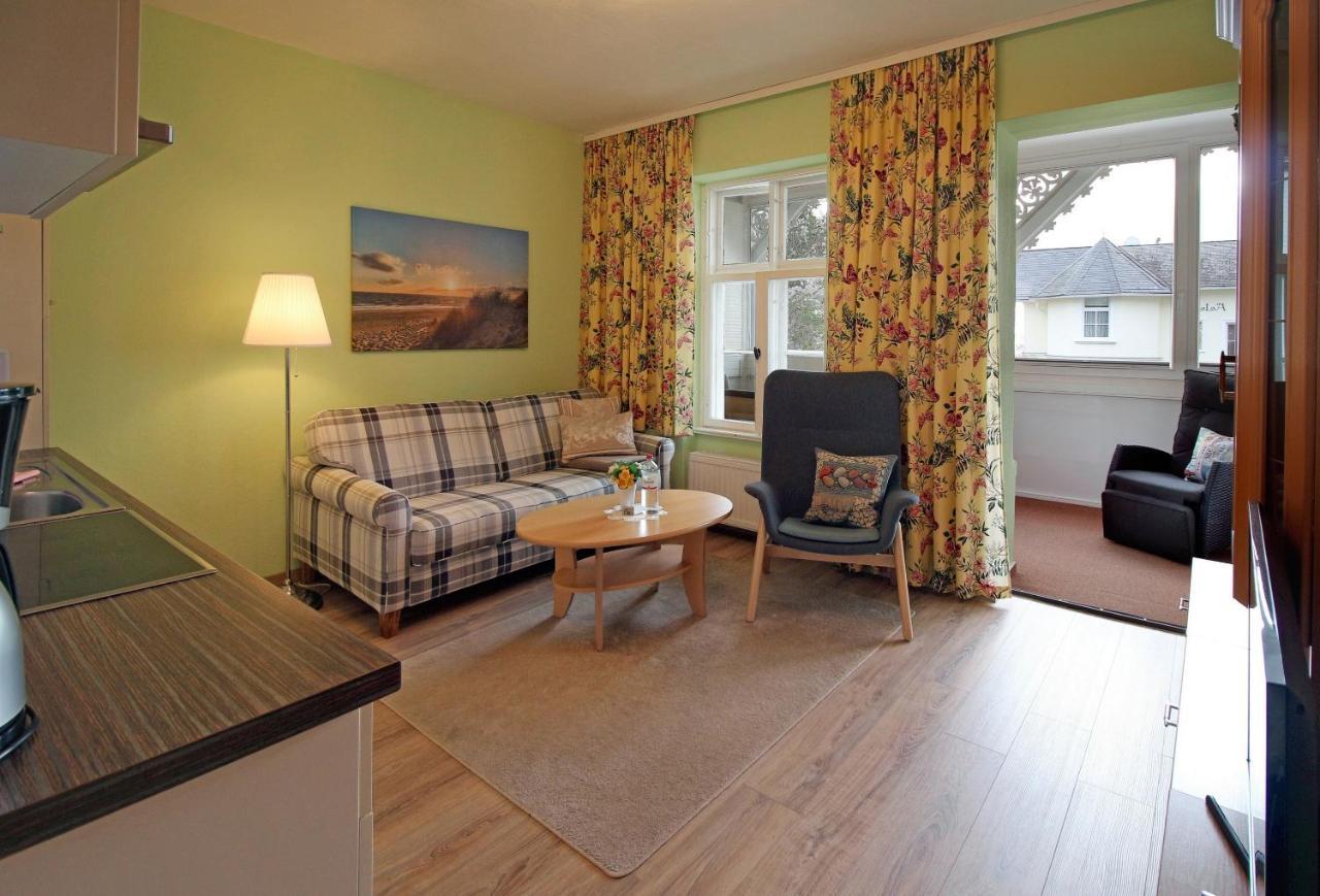 Villa Ostseelilie - Appartements Mit Balkon Und Meerblick Sassnitz Bagian luar foto