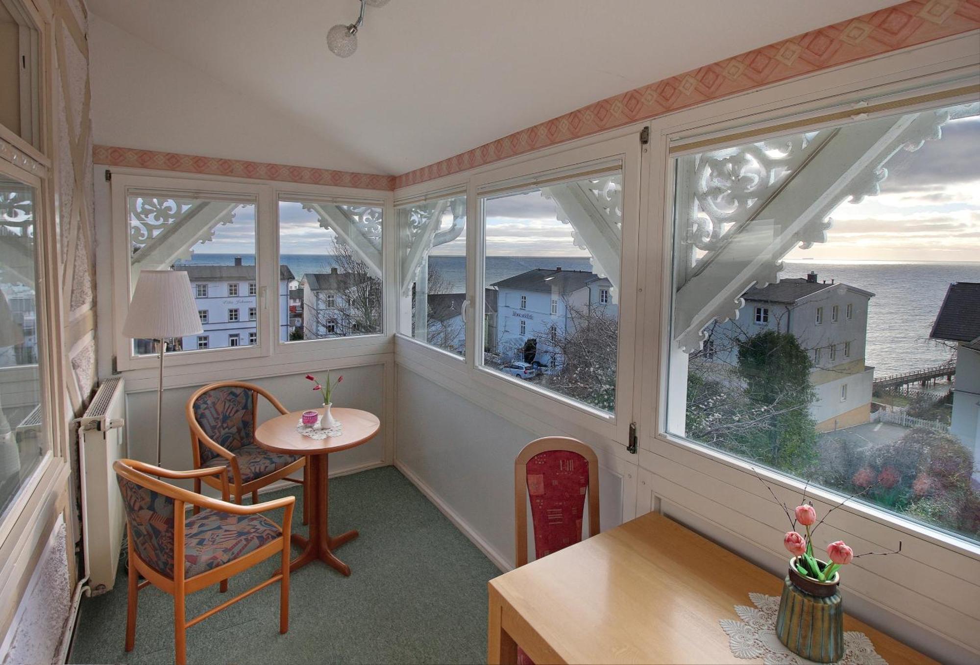 Villa Ostseelilie - Appartements Mit Balkon Und Meerblick Sassnitz Ruang foto