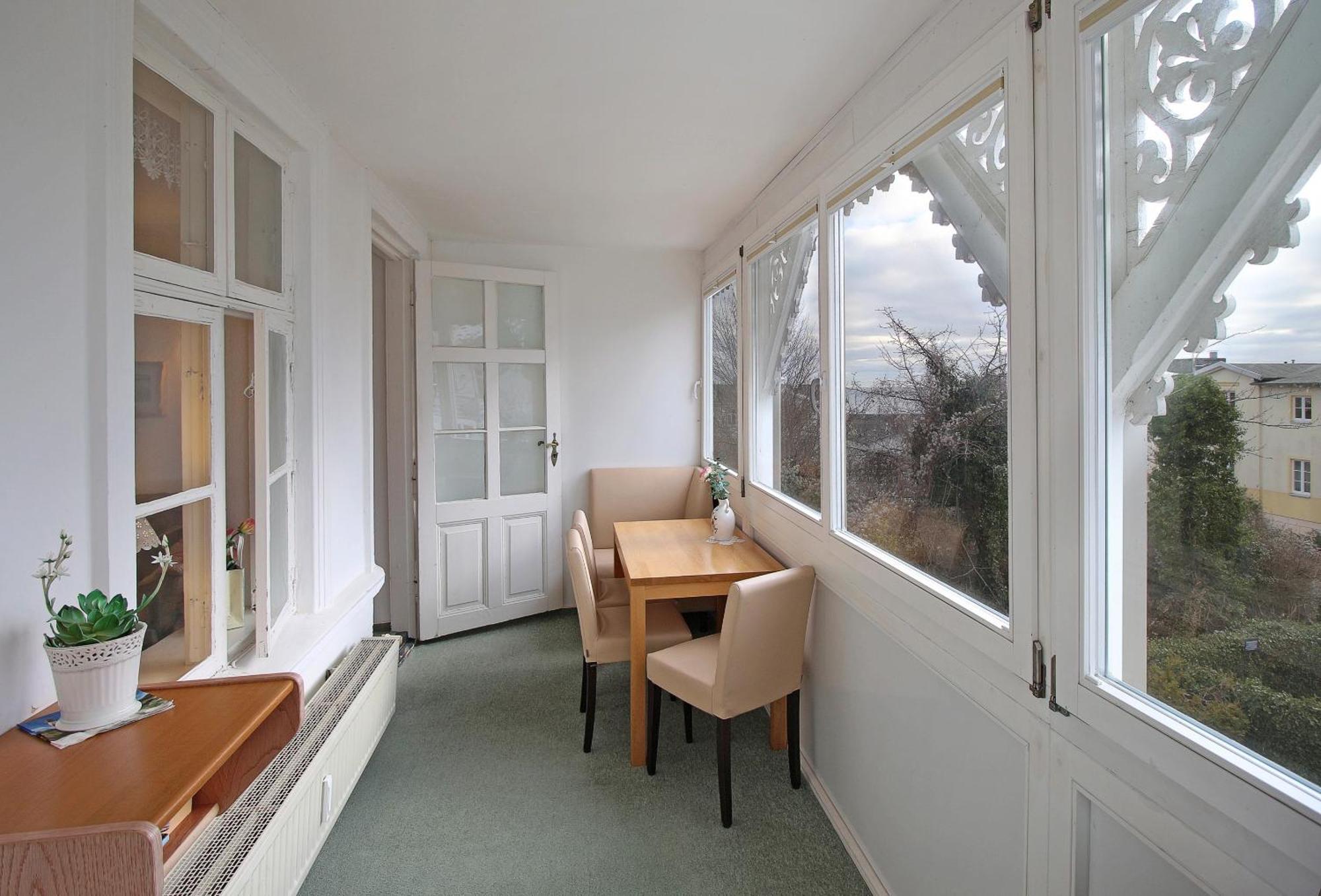 Villa Ostseelilie - Appartements Mit Balkon Und Meerblick Sassnitz Ruang foto